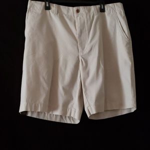 Roundtree and Yorke causuals Mens dress shorts